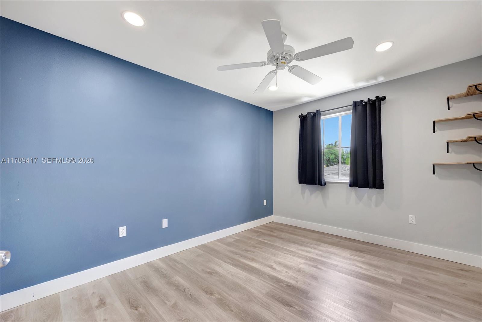 BISCAYNE POINT SOUTH - Residential