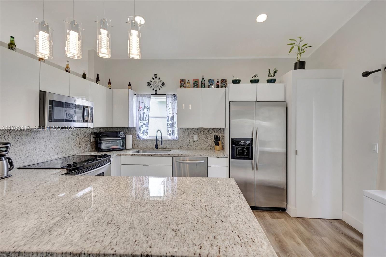 BISCAYNE POINT SOUTH - Residential