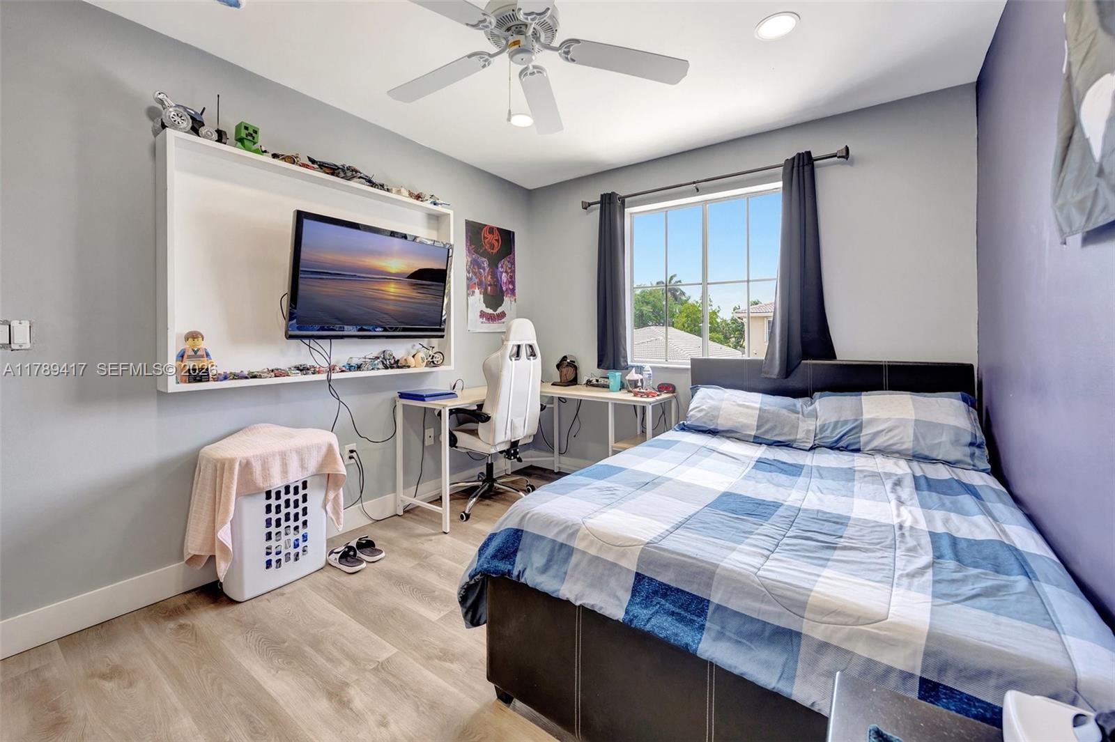 BISCAYNE POINT SOUTH - Residential