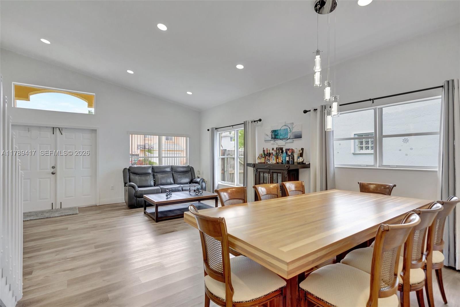 BISCAYNE POINT SOUTH - Residential