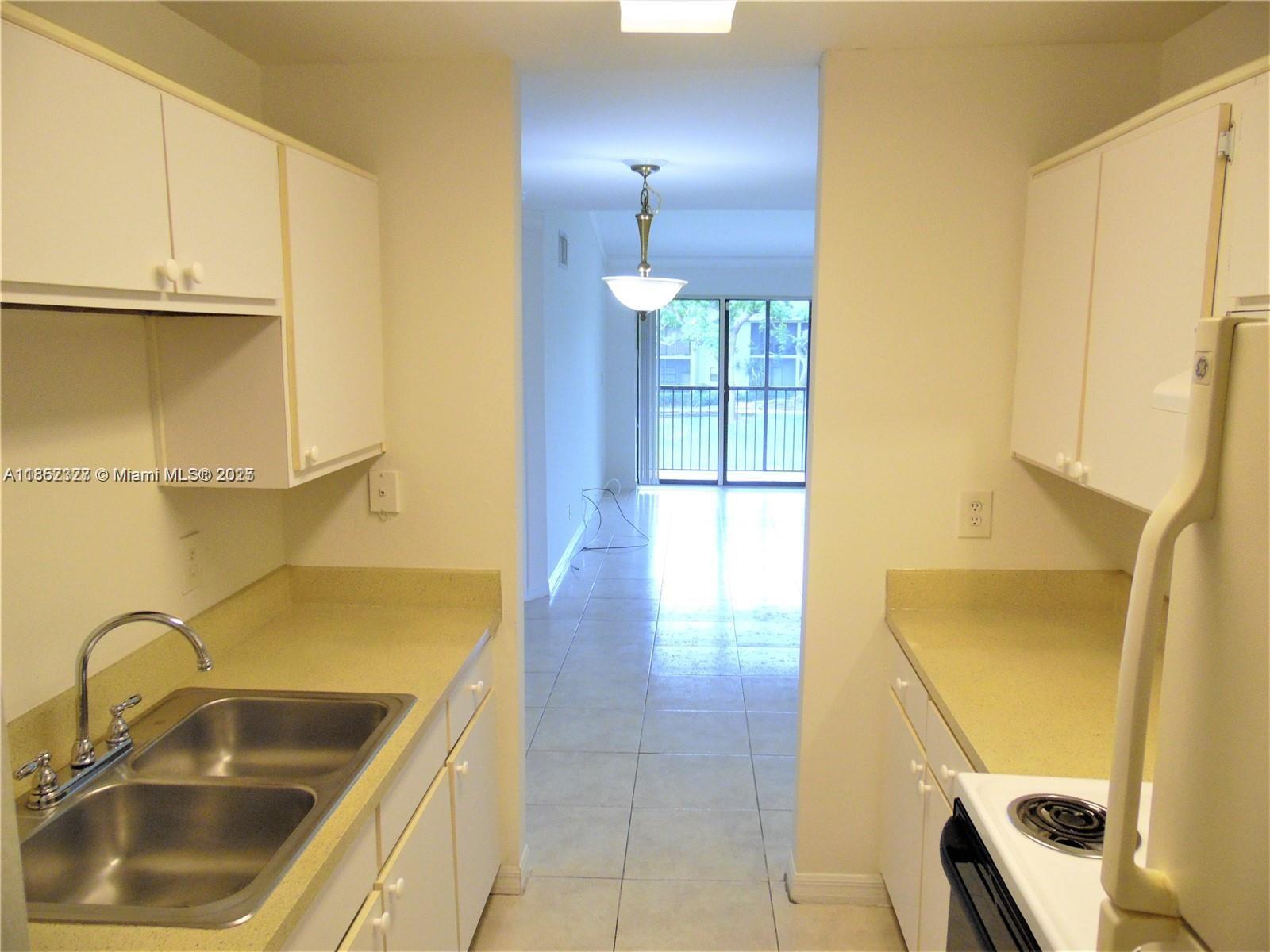 PRESERVE AT AVERY LAKES - Residential