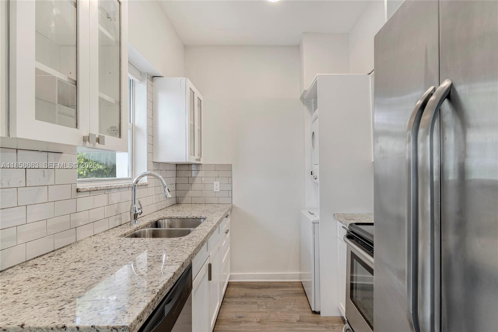 KIM AIMEE CONDO - Residential