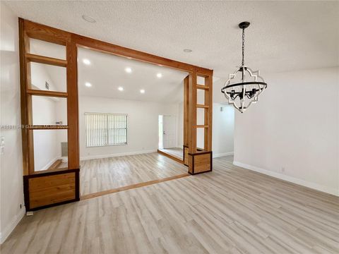 9788 NW 3rd Mnr Coral Springs FL 33071