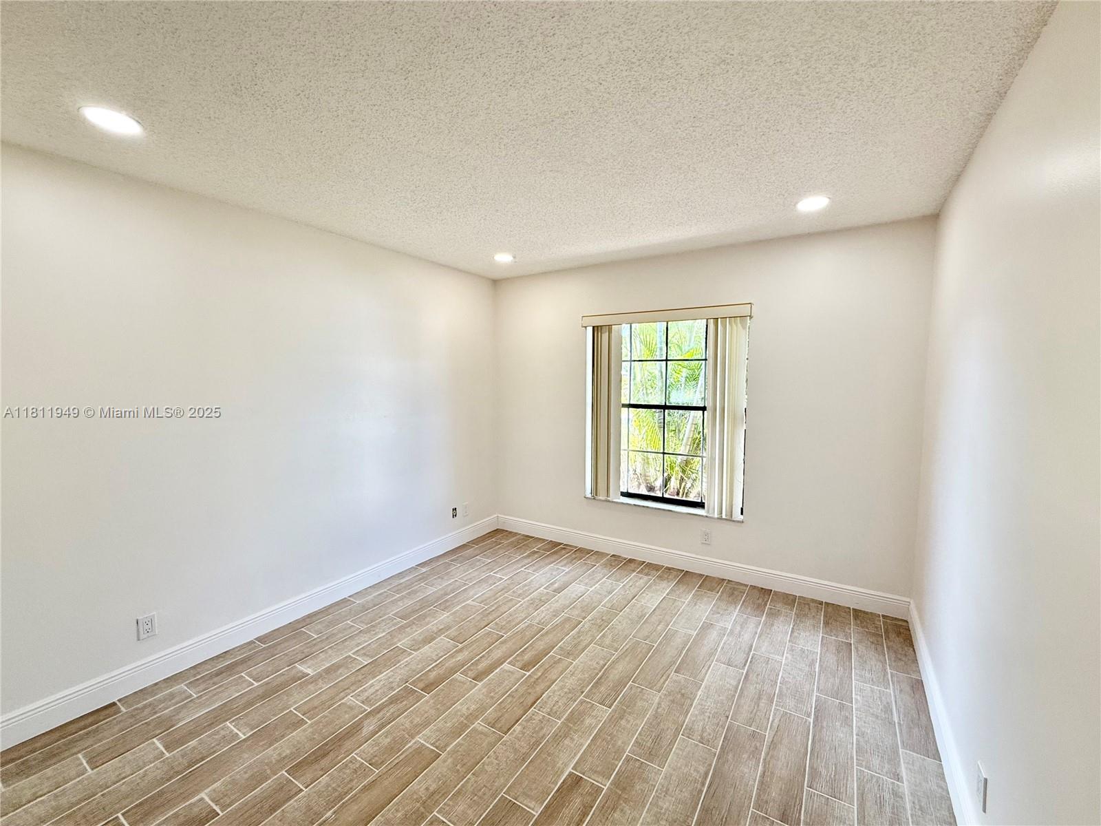 9788 NW 3rd Mnr