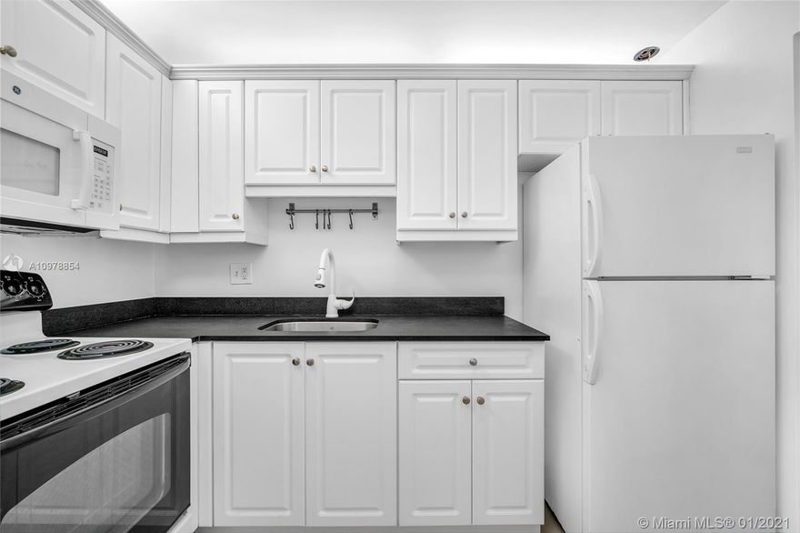 Location off 17th St Cswy. WALK TO THE BEACH. Updated floors, new paint. Common Laundry on each floor, corner unit with large open balcony. Close to the beaches, downtown, airport, cruise port, Ft Lauderdale Convention Center. Pets allowed max 20 lbs. 3-4 weeks for associations approval.LOCK BOX at the door, combination 5039.