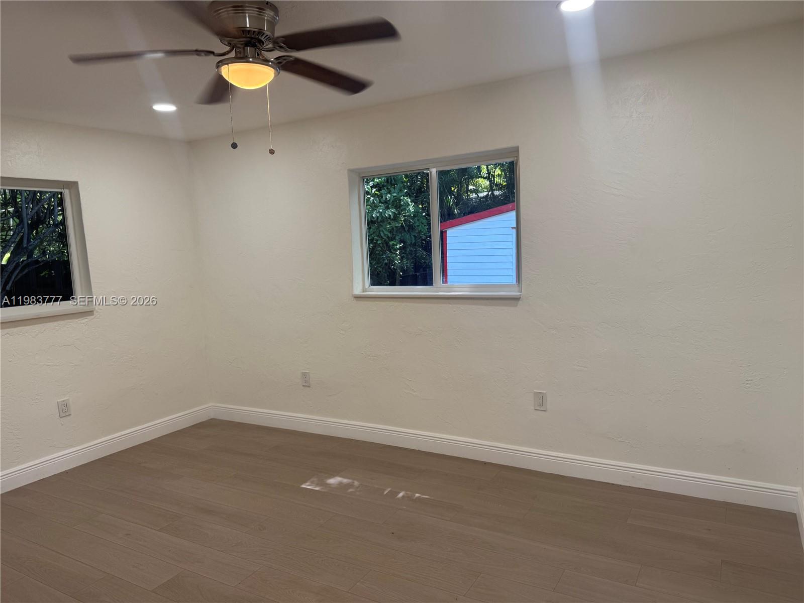 KINGSWAY - Residential Lease