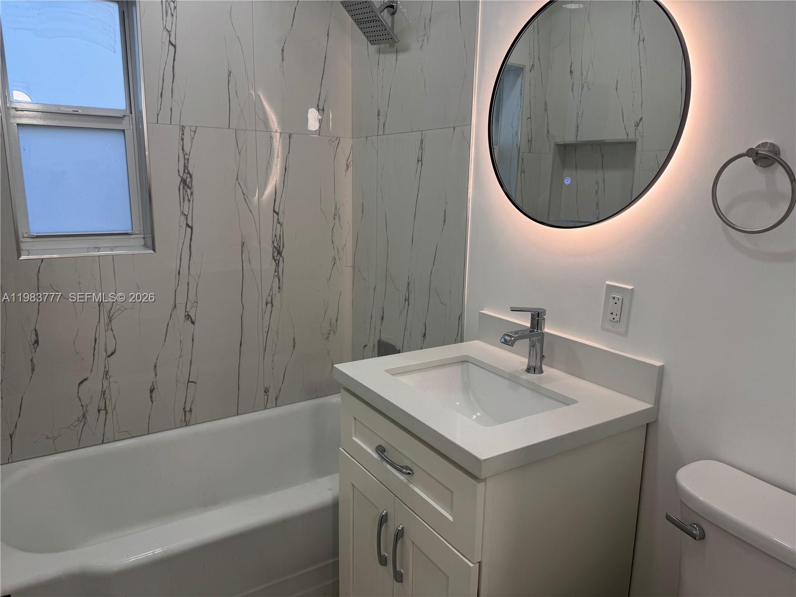 KINGSWAY - Residential Lease