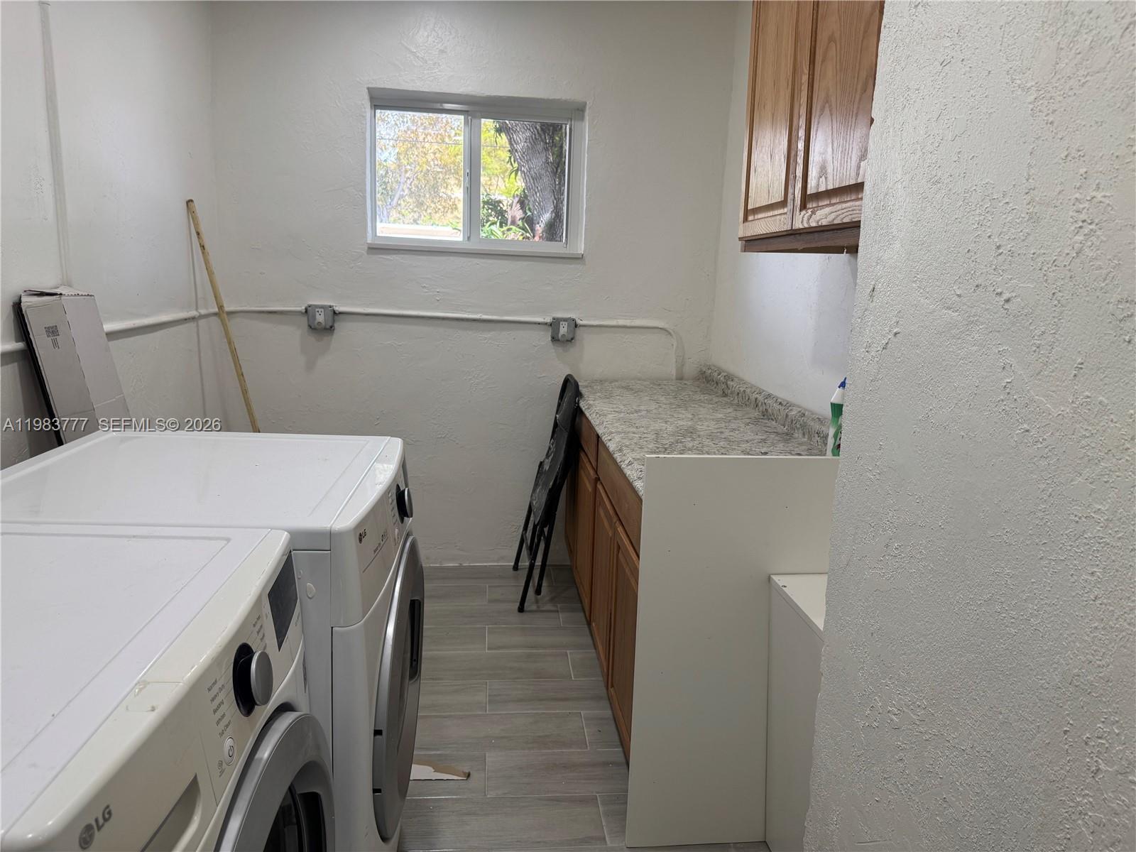 KINGSWAY - Residential Lease