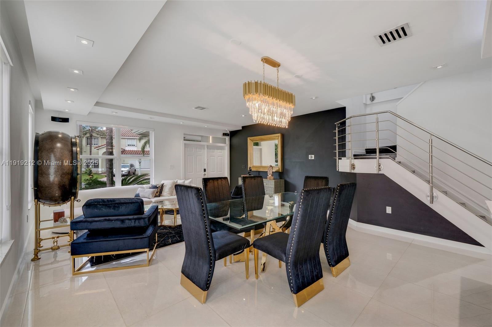 DORAL SANDS - Residential Lease