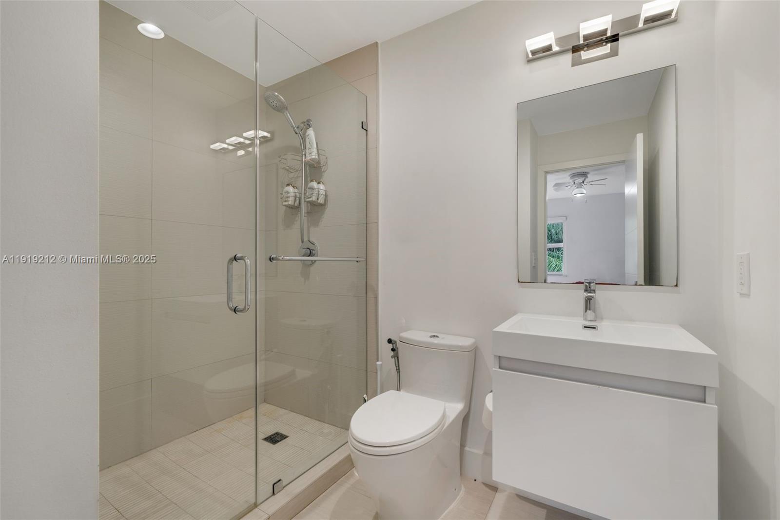 DORAL SANDS - Residential Lease