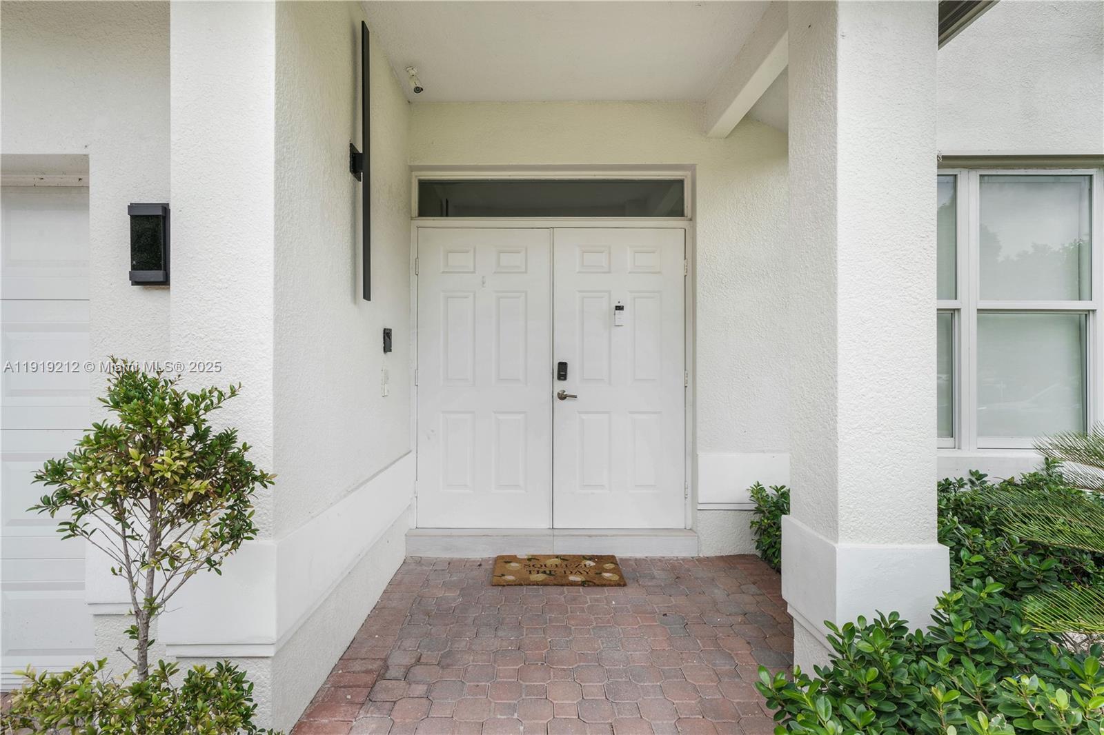 DORAL SANDS - Residential Lease