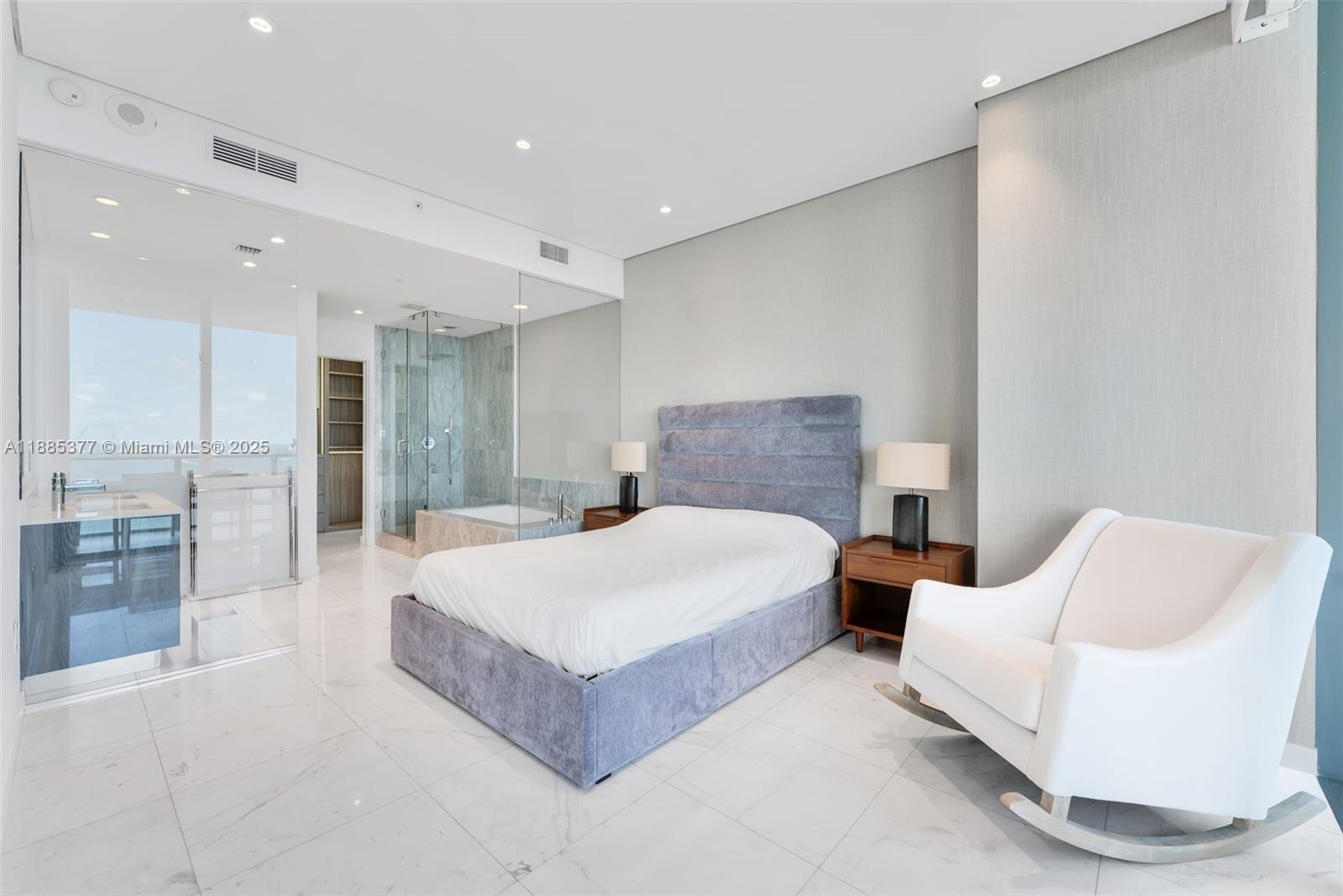 GRAN PARAISO CONDO - Residential Lease