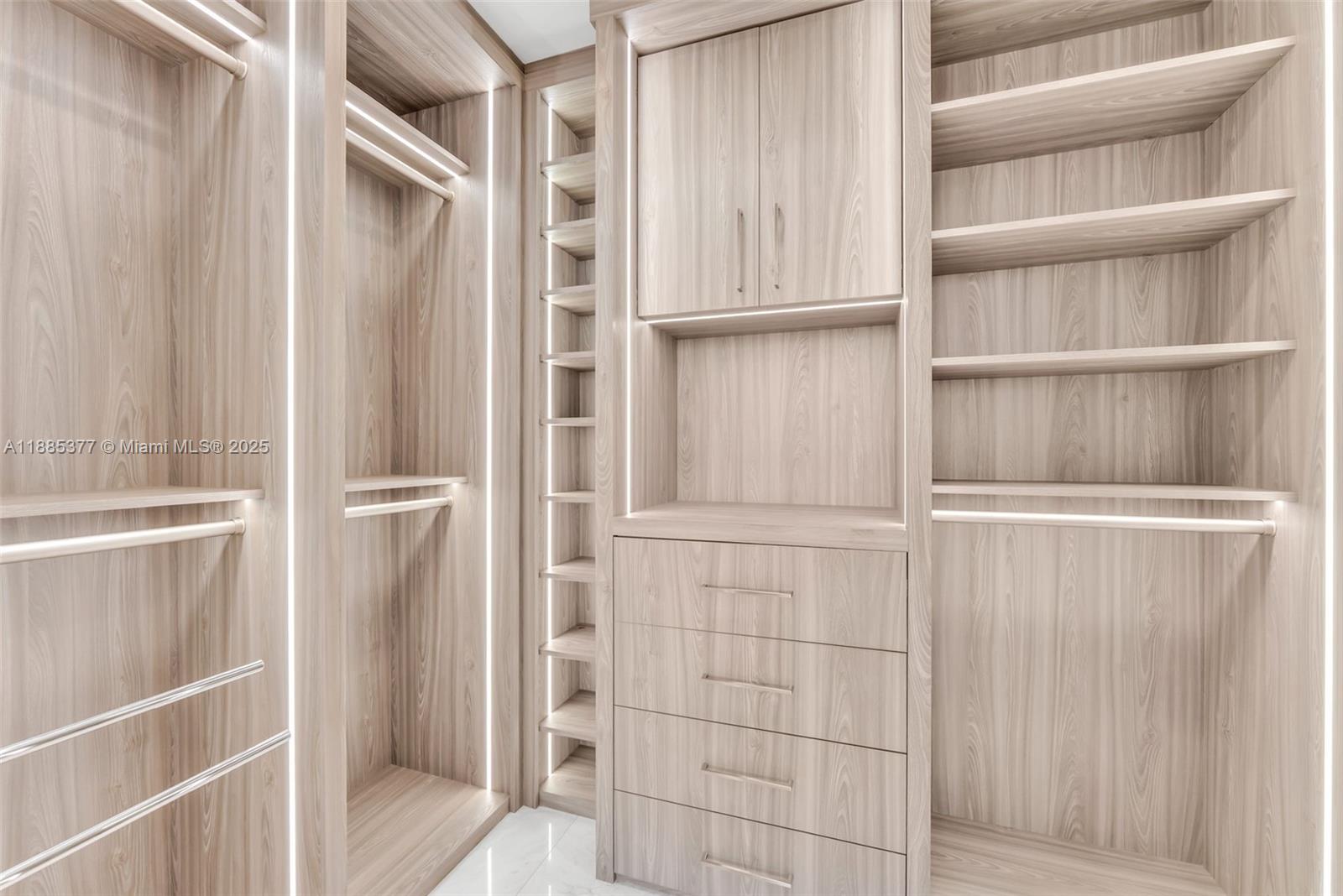 GRAN PARAISO CONDO - Residential Lease