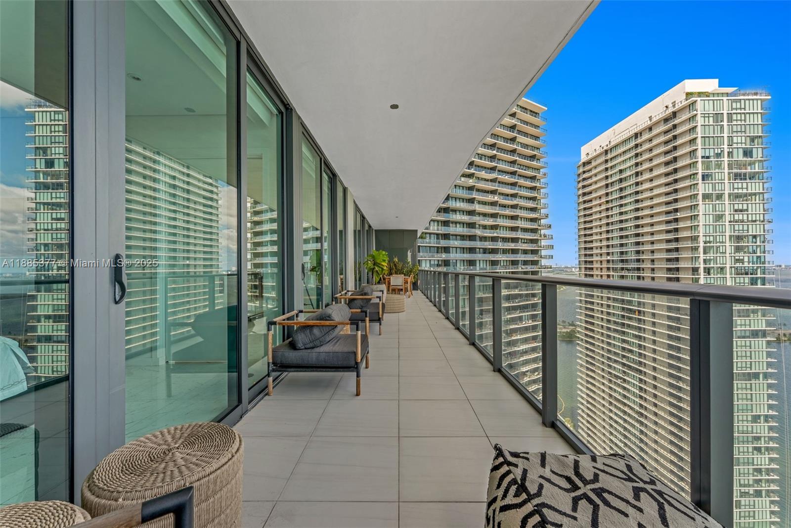 GRAN PARAISO CONDO - Residential Lease