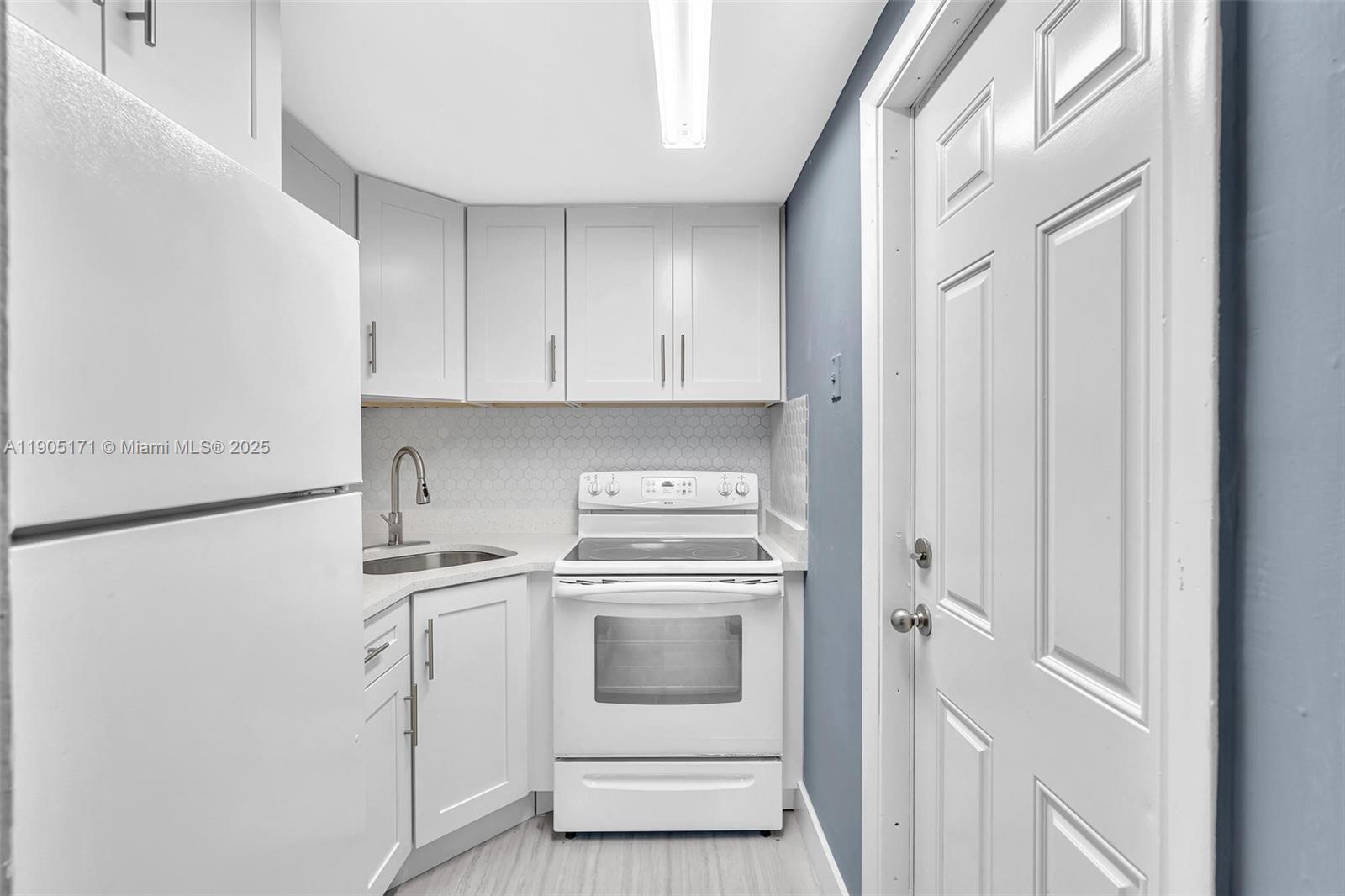 PARK PLACE AT POMPANO CON - Residential Lease