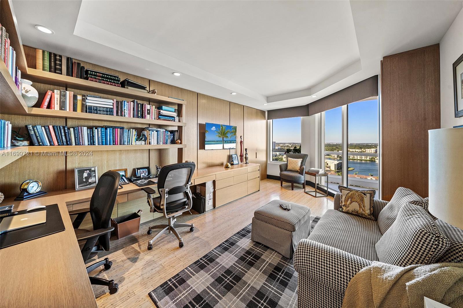 BELLAMARE @ WILLIAMS ISLA - Residential