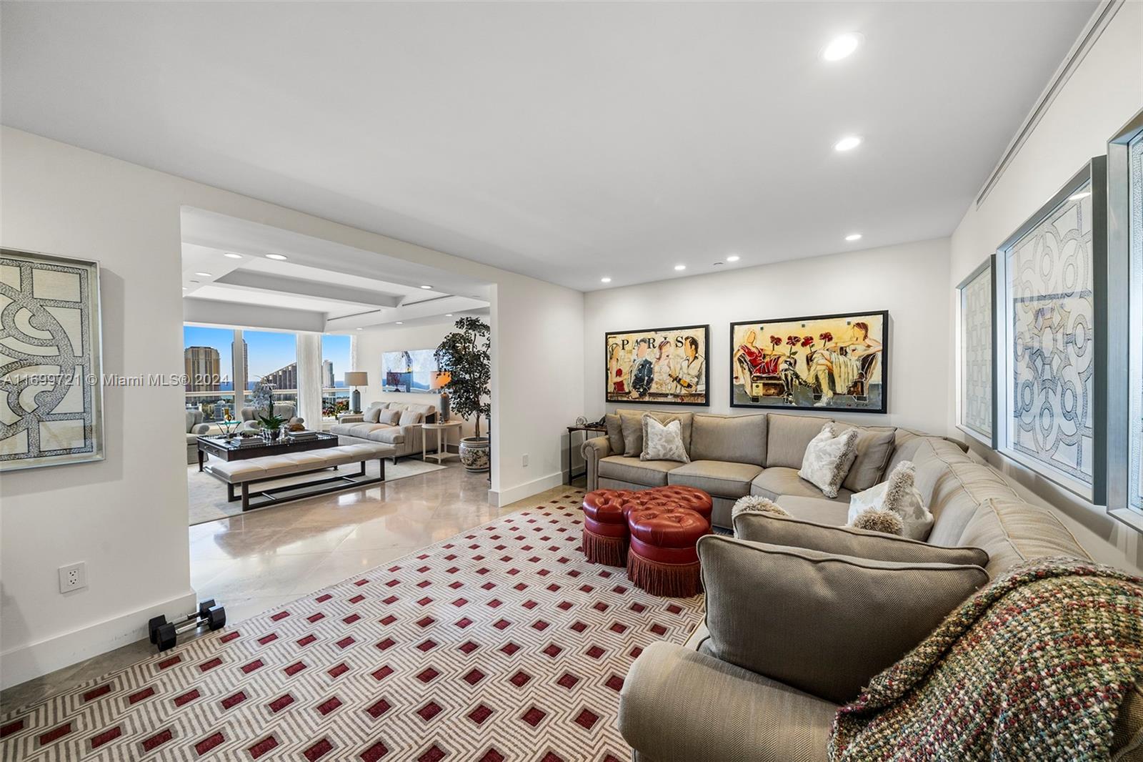 BELLAMARE @ WILLIAMS ISLA - Residential