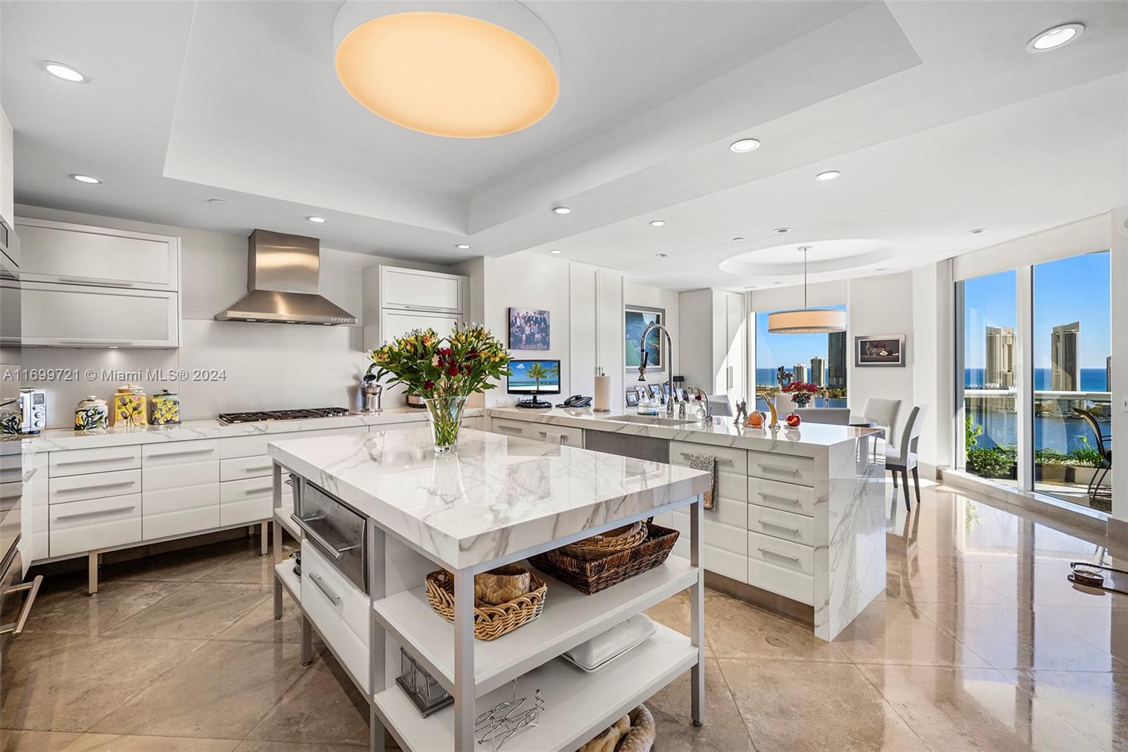 BELLAMARE @ WILLIAMS ISLA - Residential