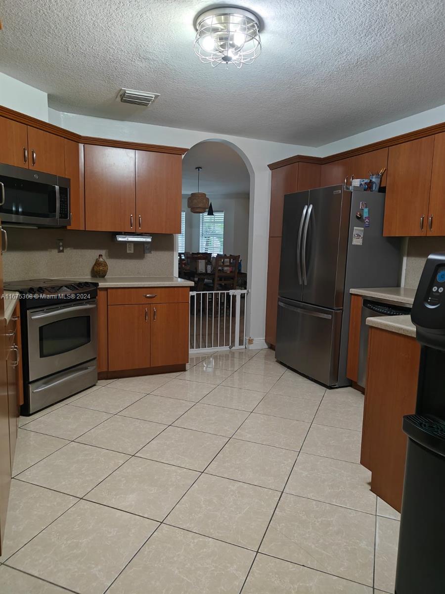 SEA PINES ESTATES - Residential