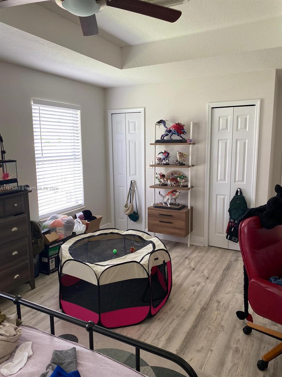 SEA PINES ESTATES - Residential