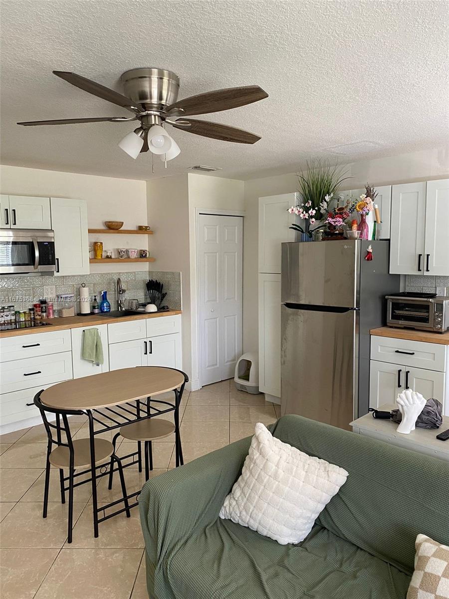 SEA PINES ESTATES - Residential