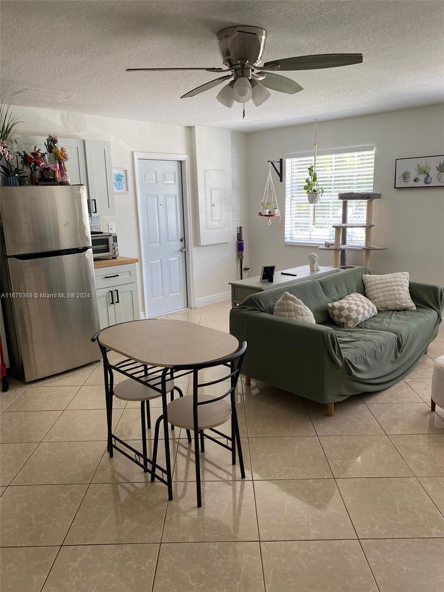 SEA PINES ESTATES - Residential