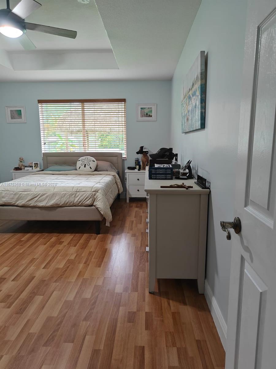 SEA PINES ESTATES - Residential
