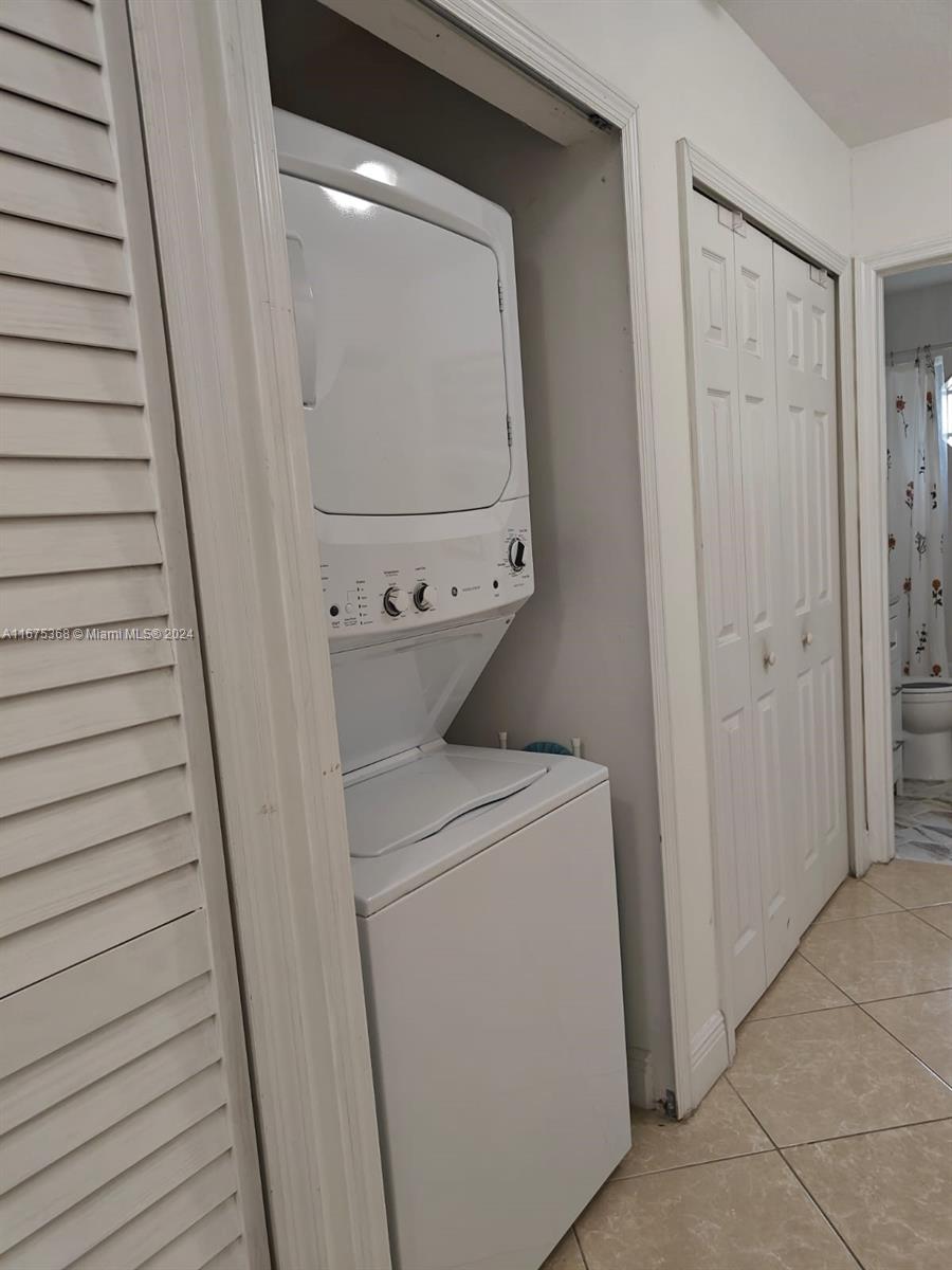 SEA PINES ESTATES - Residential