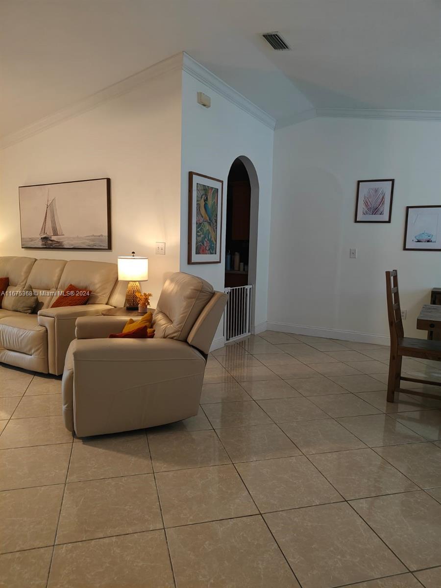 SEA PINES ESTATES - Residential