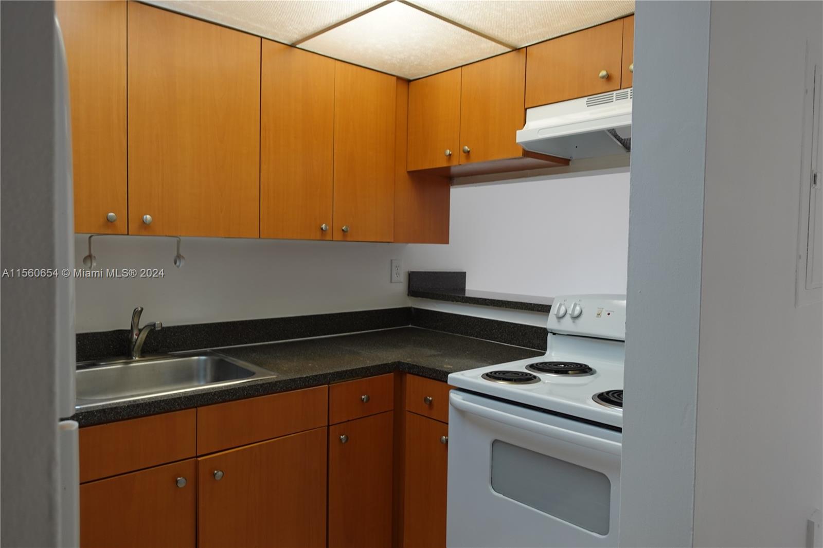 WESTLAND VILLAGE CONDO II - Residential Lease