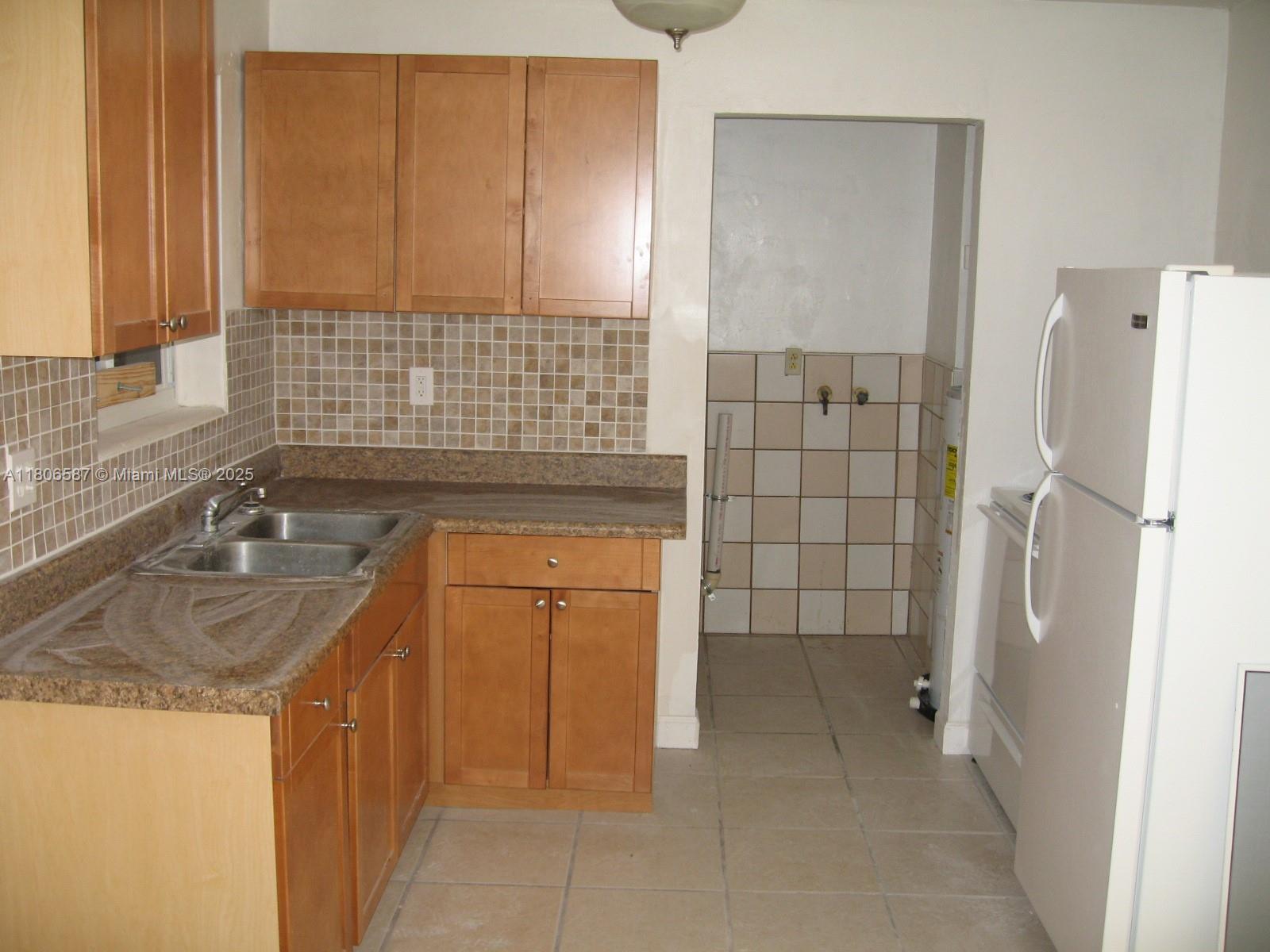 WEST MOORLAND AMD - Residential Lease