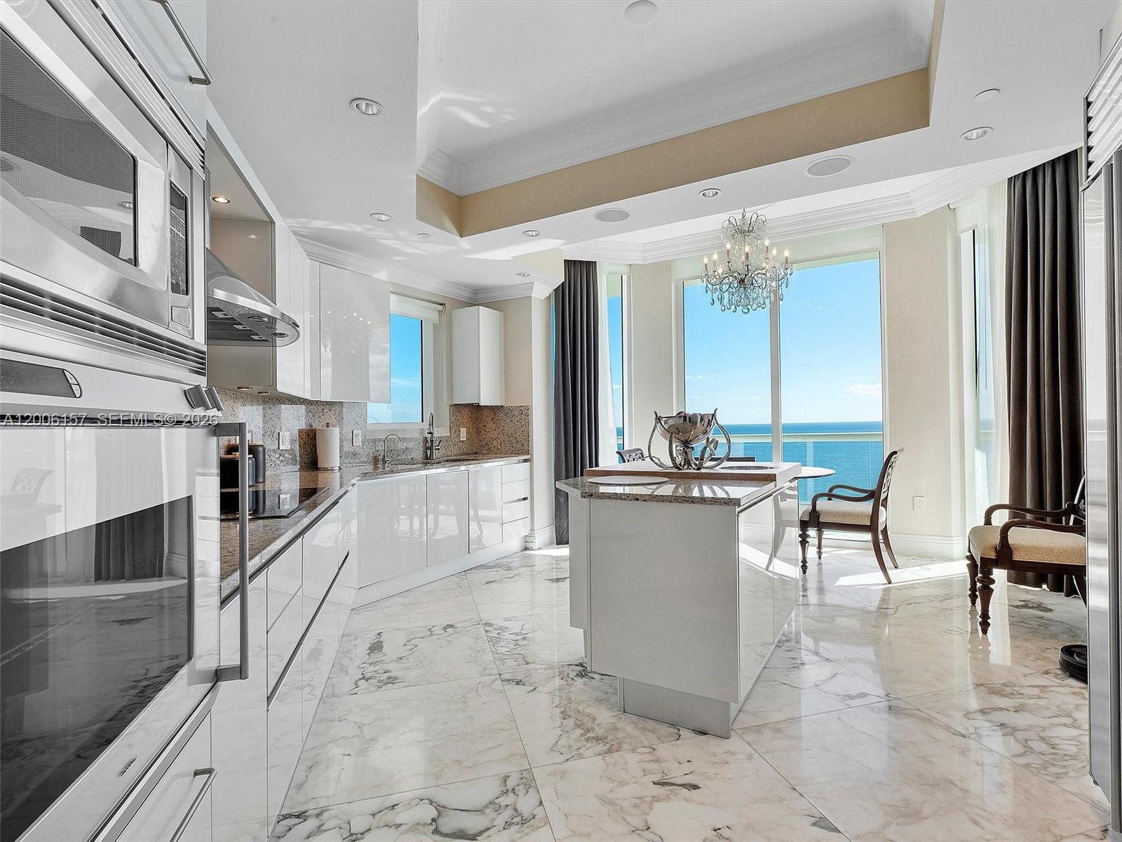 TURNBERRY OCEAN - Residential