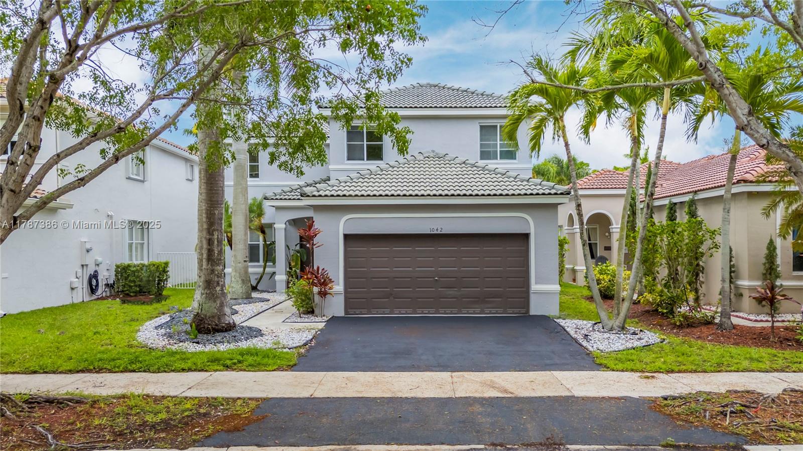 SECTOR 2-PARCELS 11 27 28 - Residential