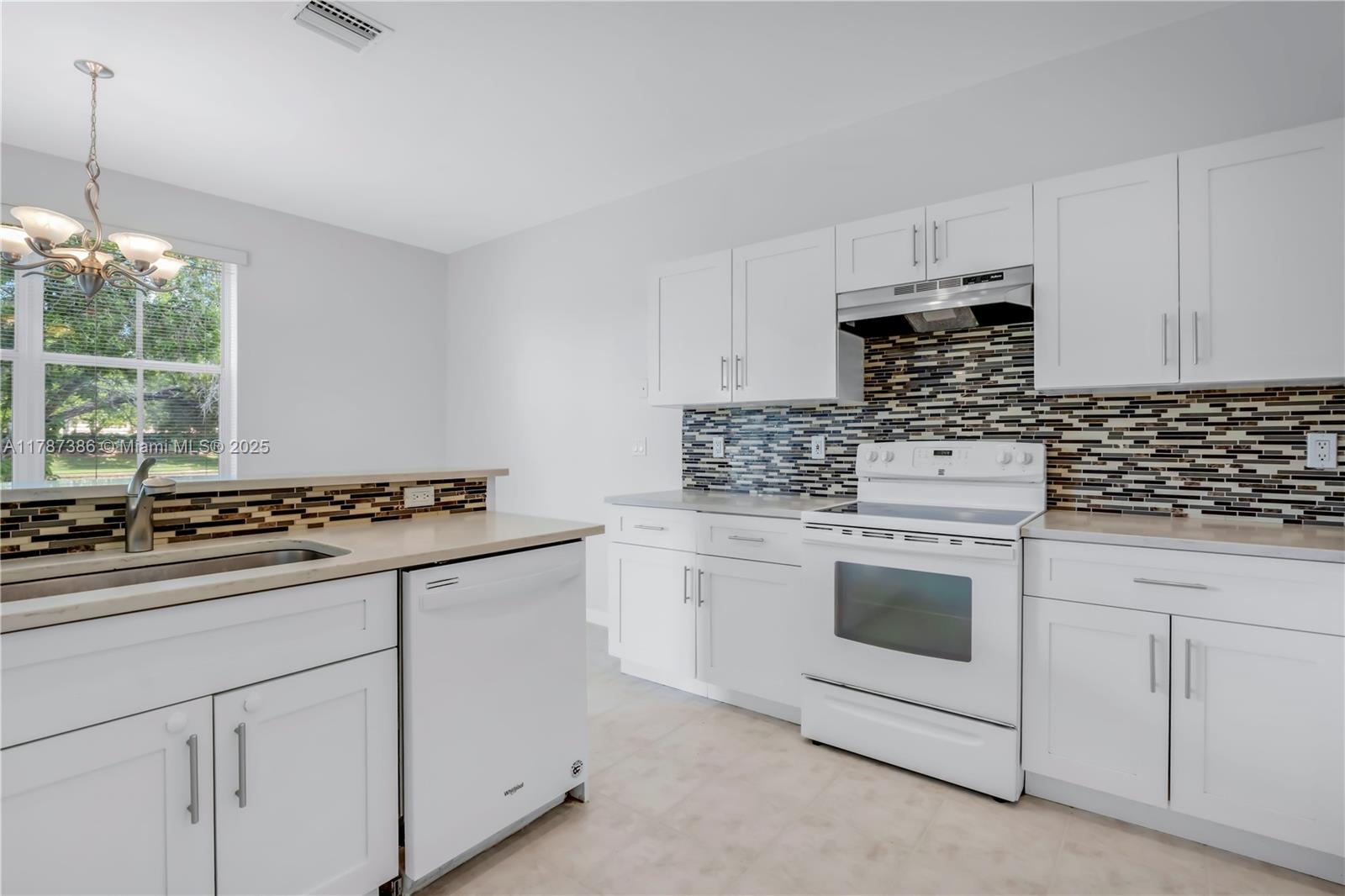SECTOR 2-PARCELS 11 27 28 - Residential