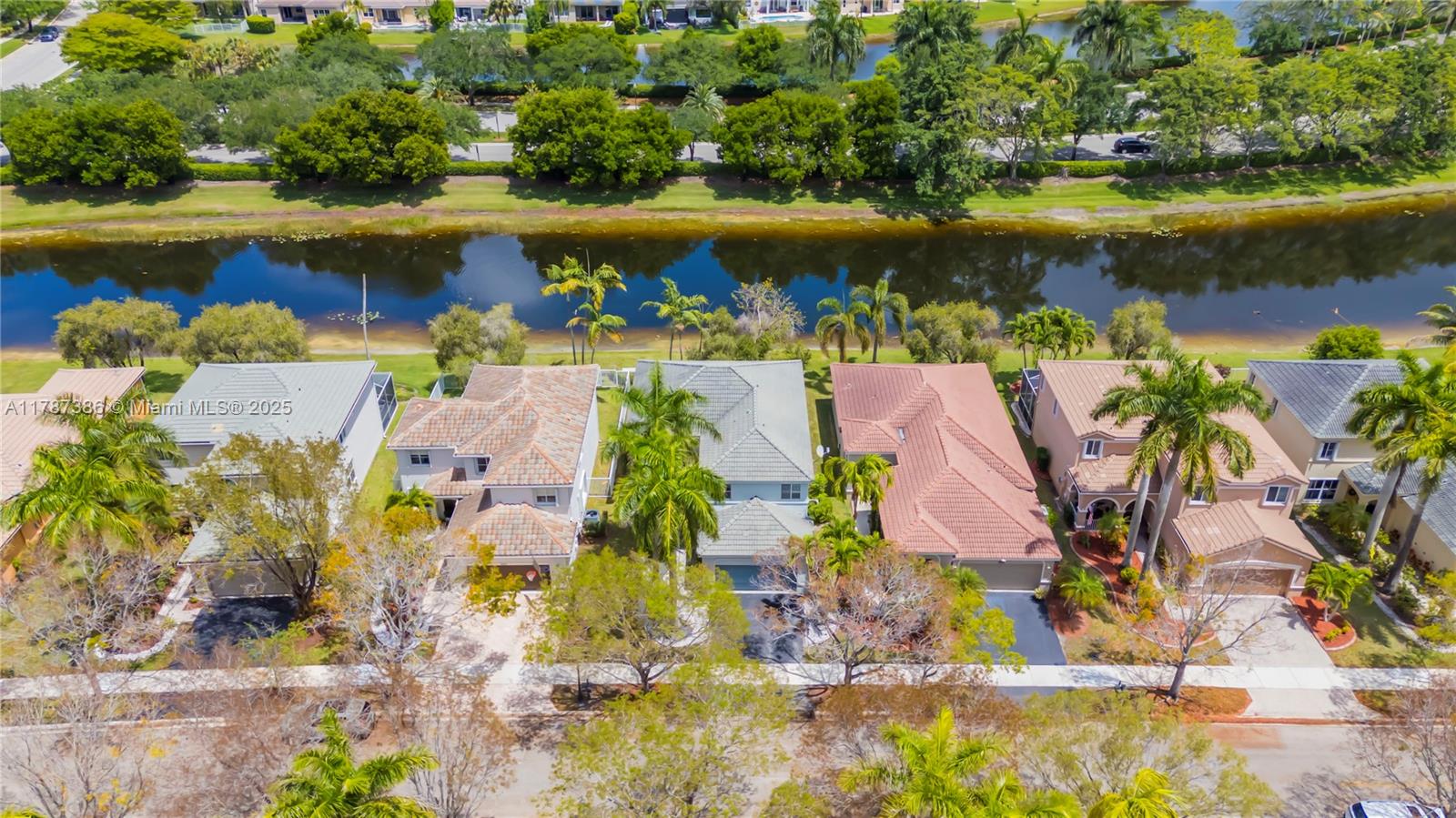 SECTOR 2-PARCELS 11 27 28 - Residential