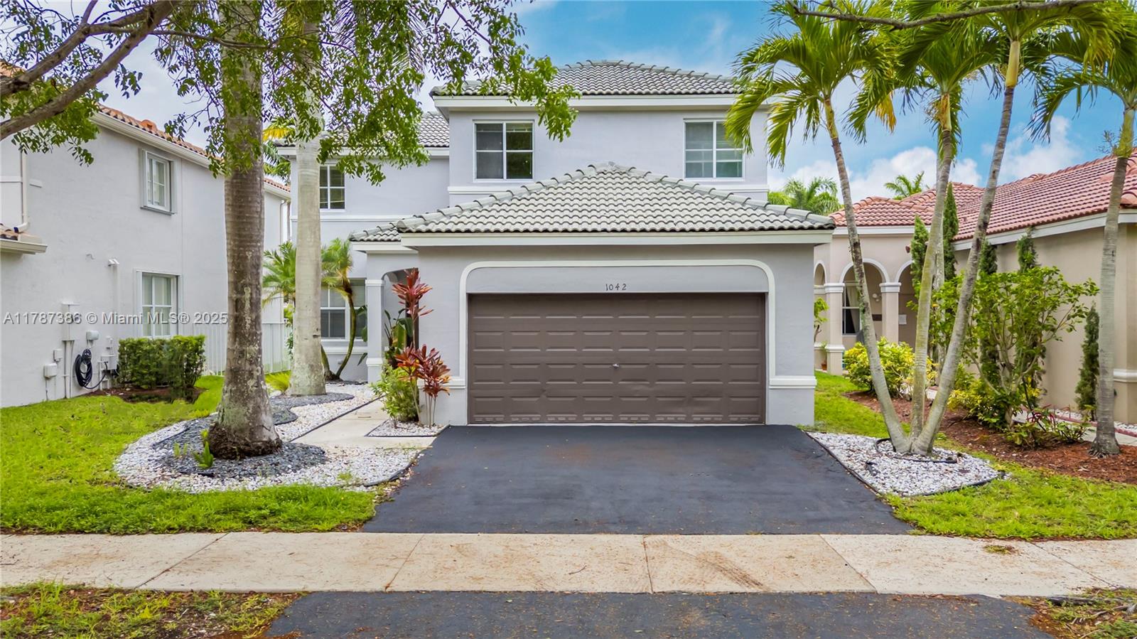 SECTOR 2-PARCELS 11 27 28 - Residential