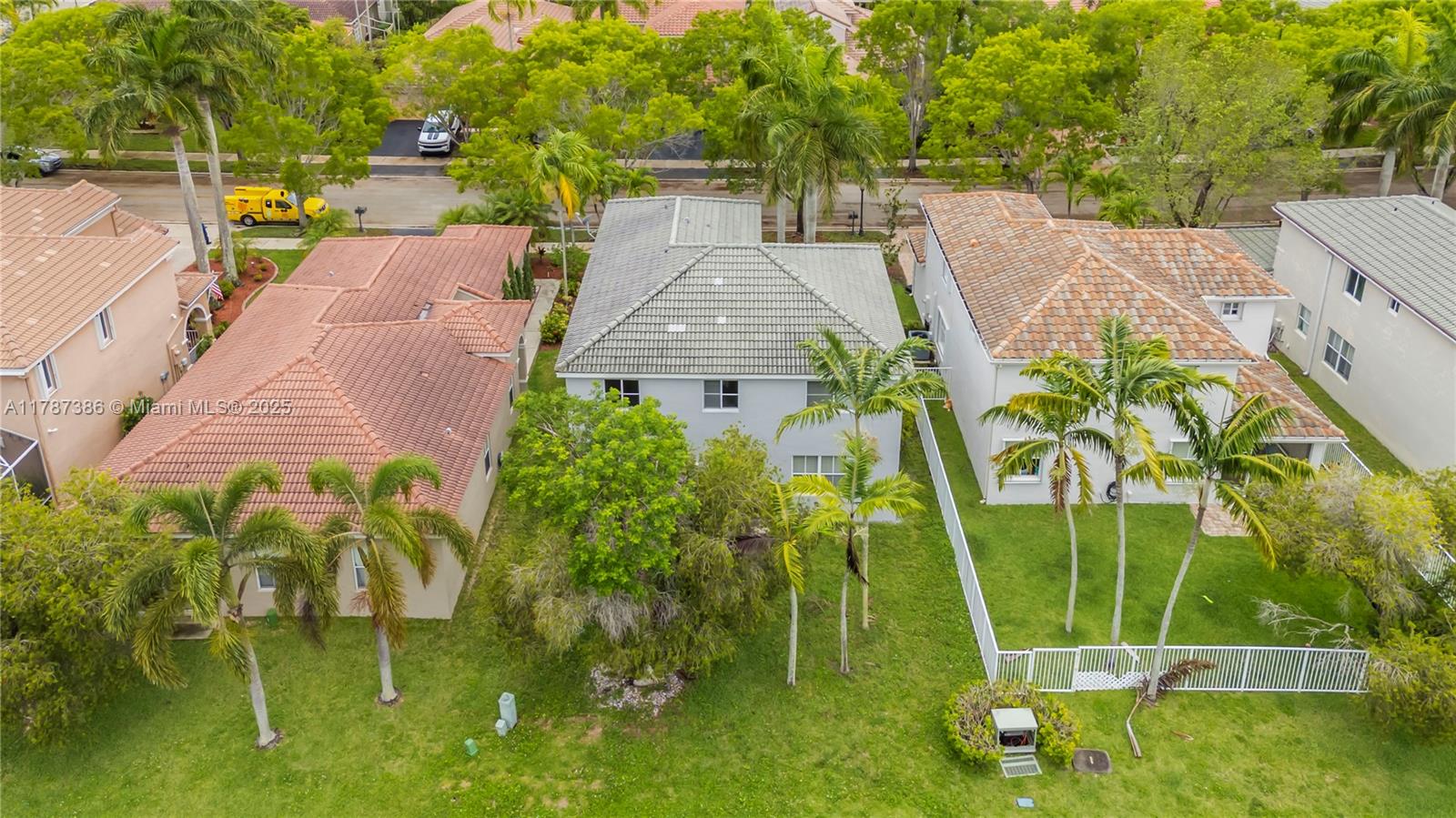 SECTOR 2-PARCELS 11 27 28 - Residential