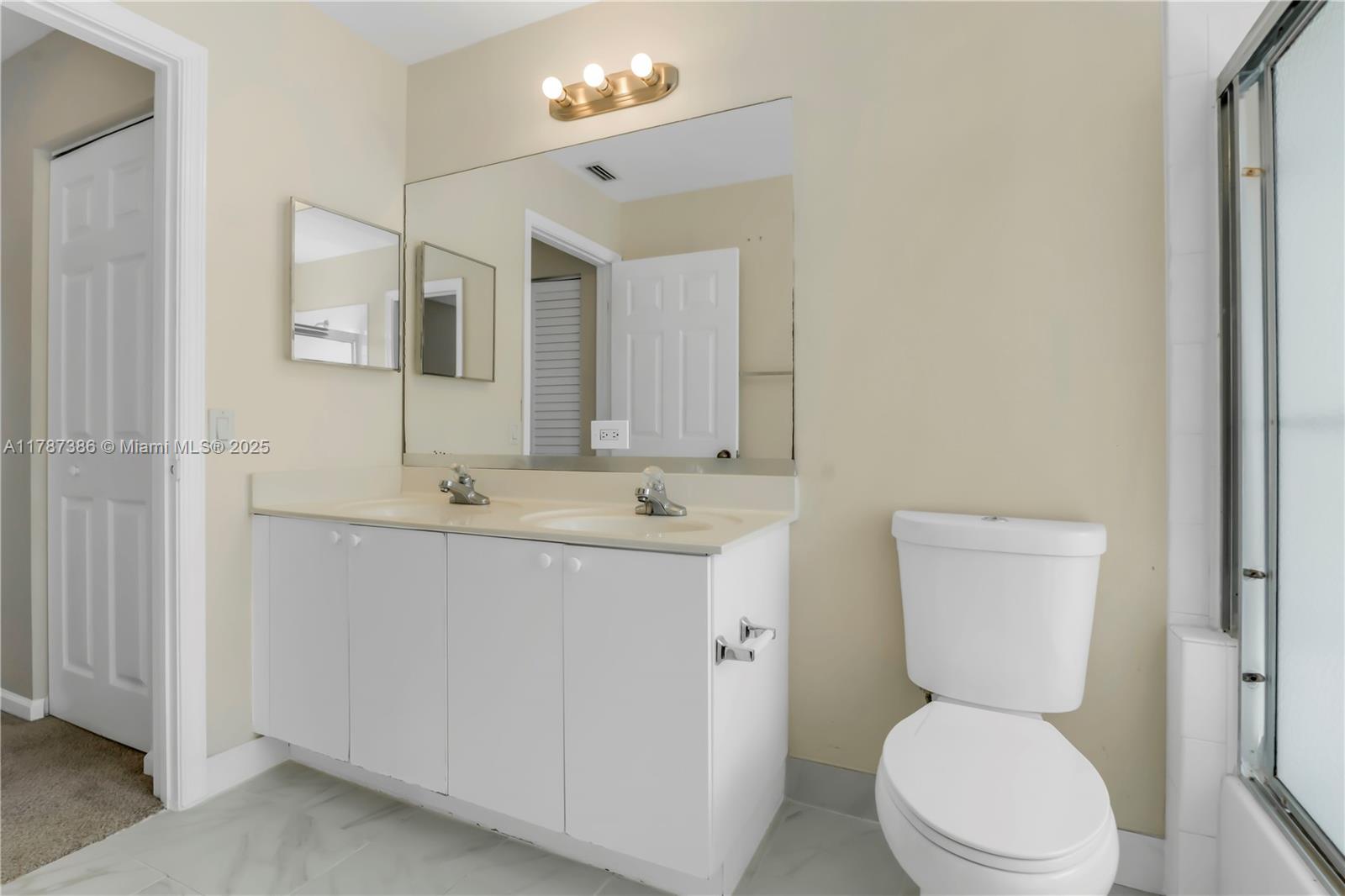 SECTOR 2-PARCELS 11 27 28 - Residential