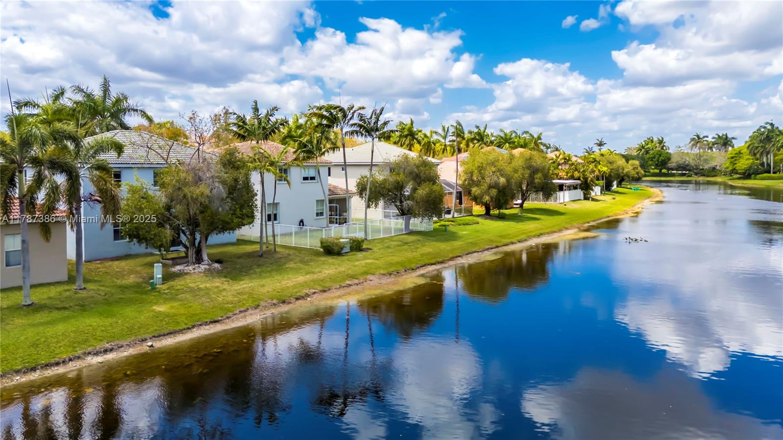 SECTOR 2-PARCELS 11 27 28 - Residential