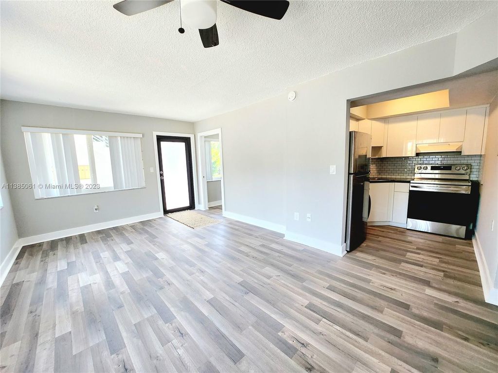 Photo of 335 SW 20th St #1, Fort Lauderdale, FL 33315 (MLS # A11385061)