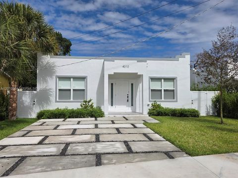Photo of 4010 Greenwood Ave, West Palm Beach, FL 33407 (MLS # A12019934)