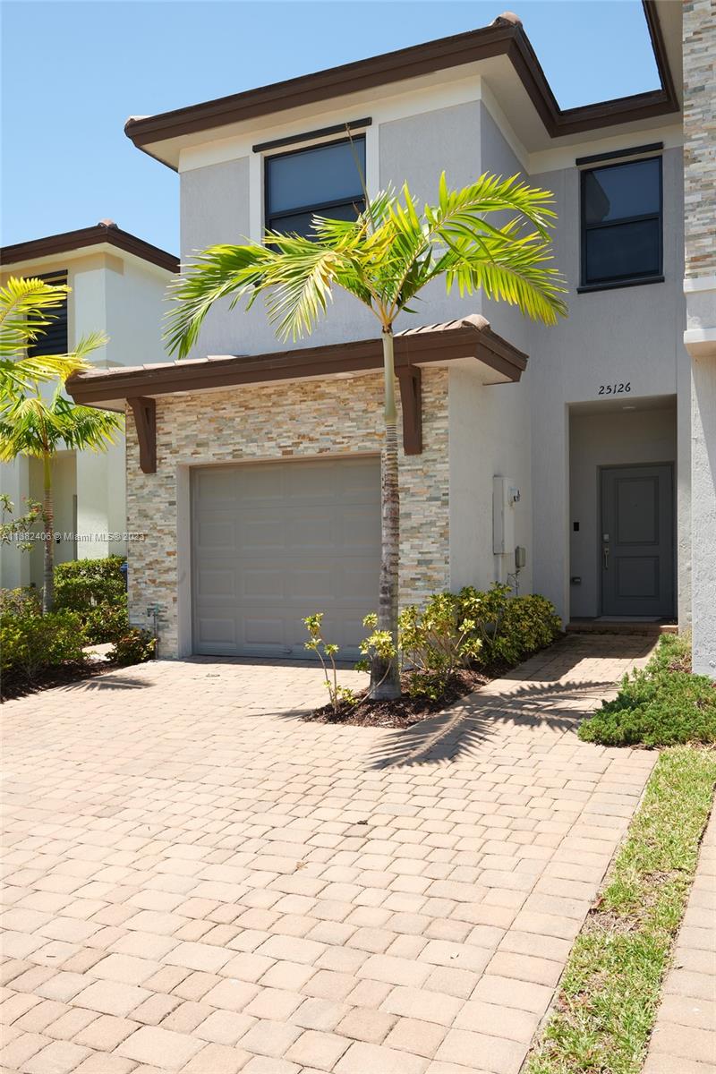 Photo 2 of 20 of 25126 SW 108th Ave 25126 townhome
