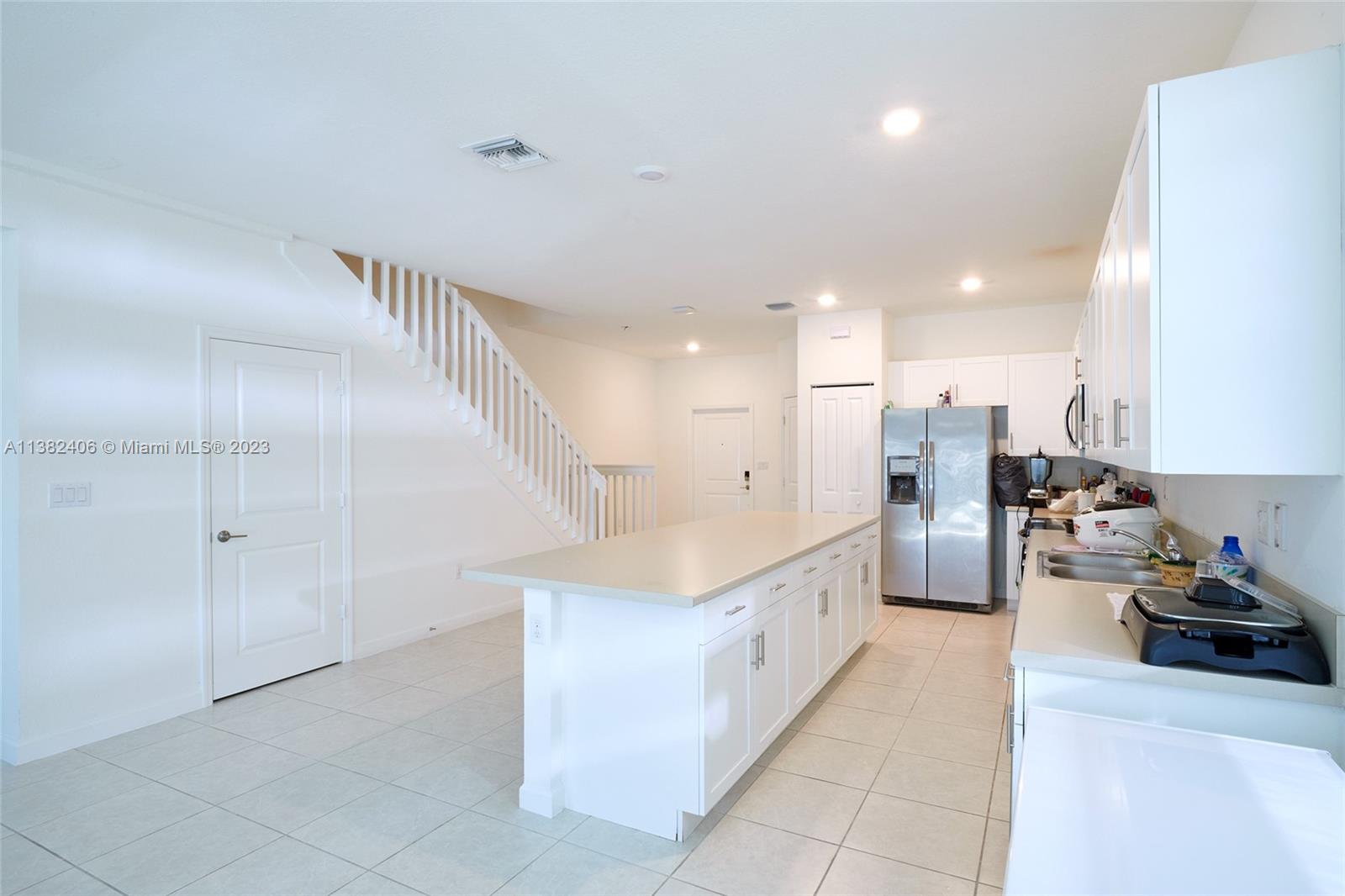 Photo 8 of 20 of 25126 SW 108th Ave 25126 townhome
