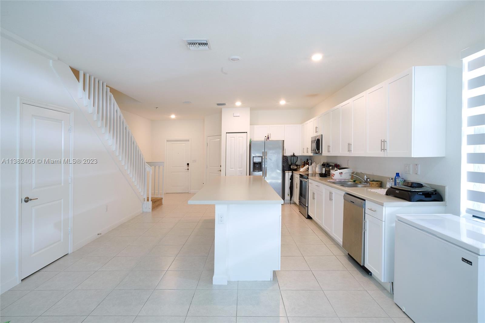 Photo 7 of 20 of 25126 SW 108th Ave 25126 townhome