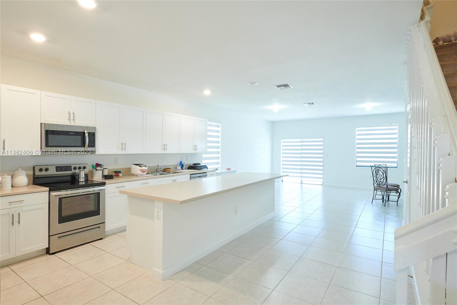Photo 4 of 20 of 25126 SW 108th Ave 25126 townhome
