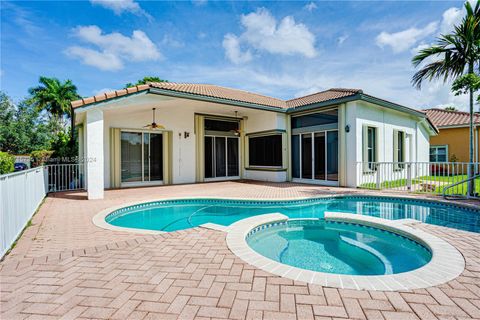 4957 NW 111th Ter Coral Springs FL 33076
