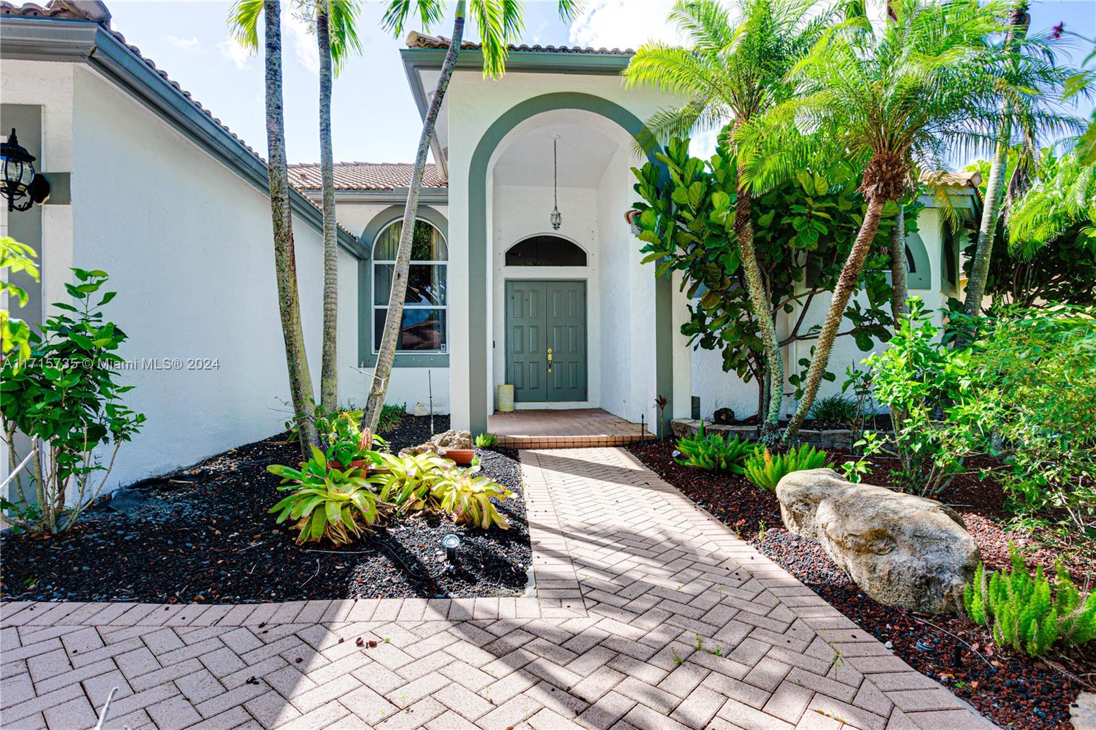 4957 NW 111th Ter