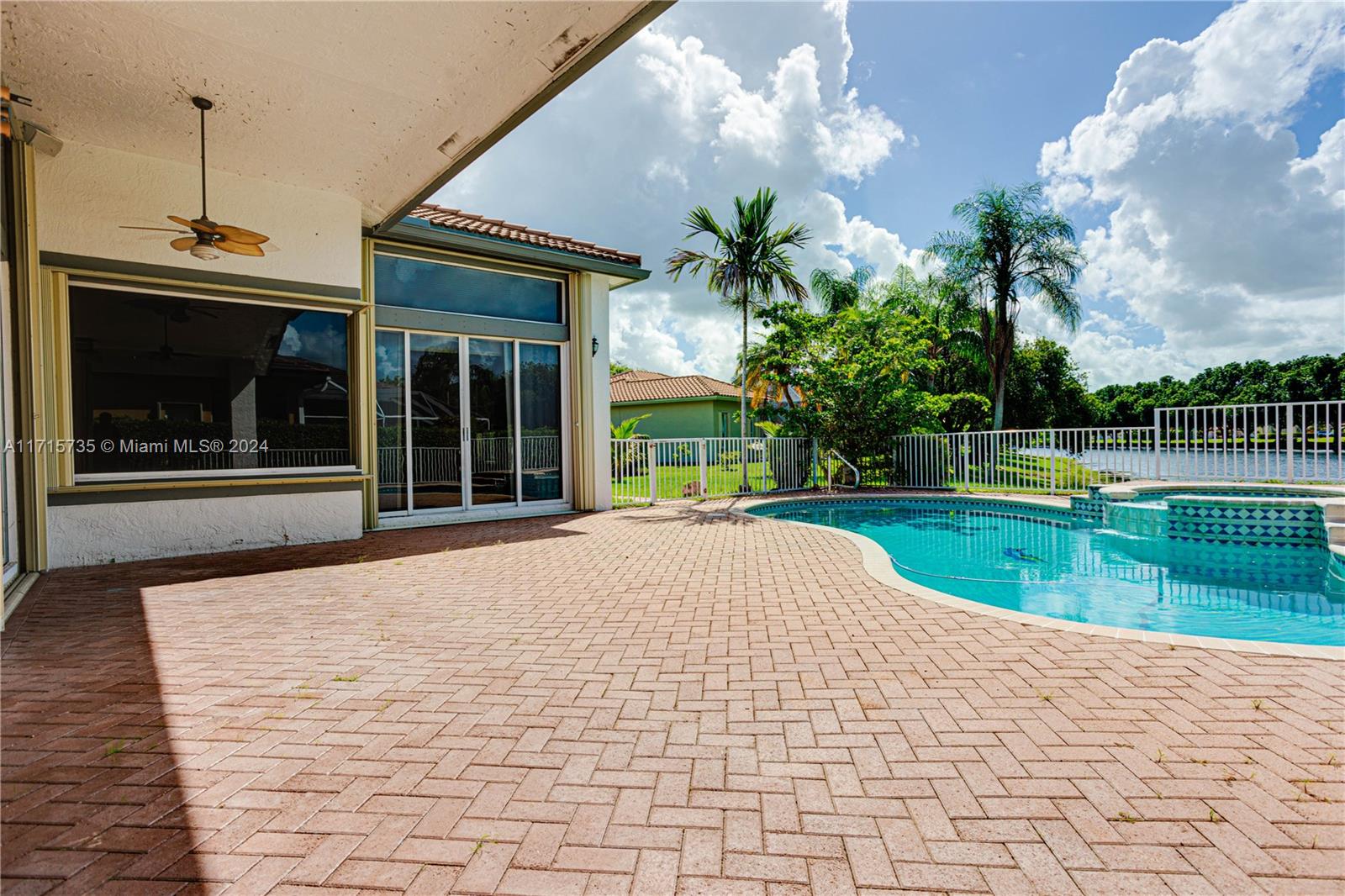 4957 NW 111th Ter