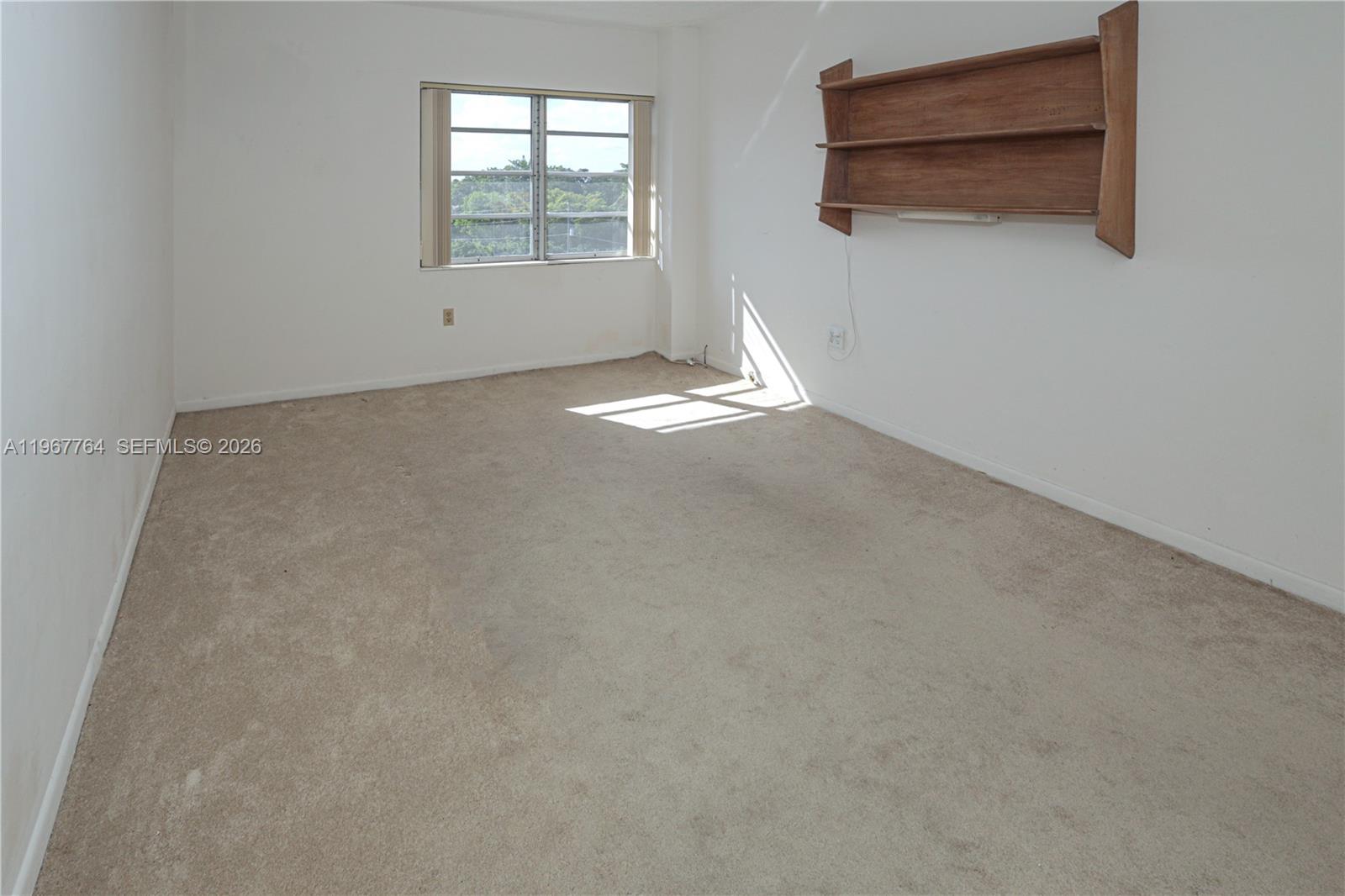 THE SHORES CONDO - Residential