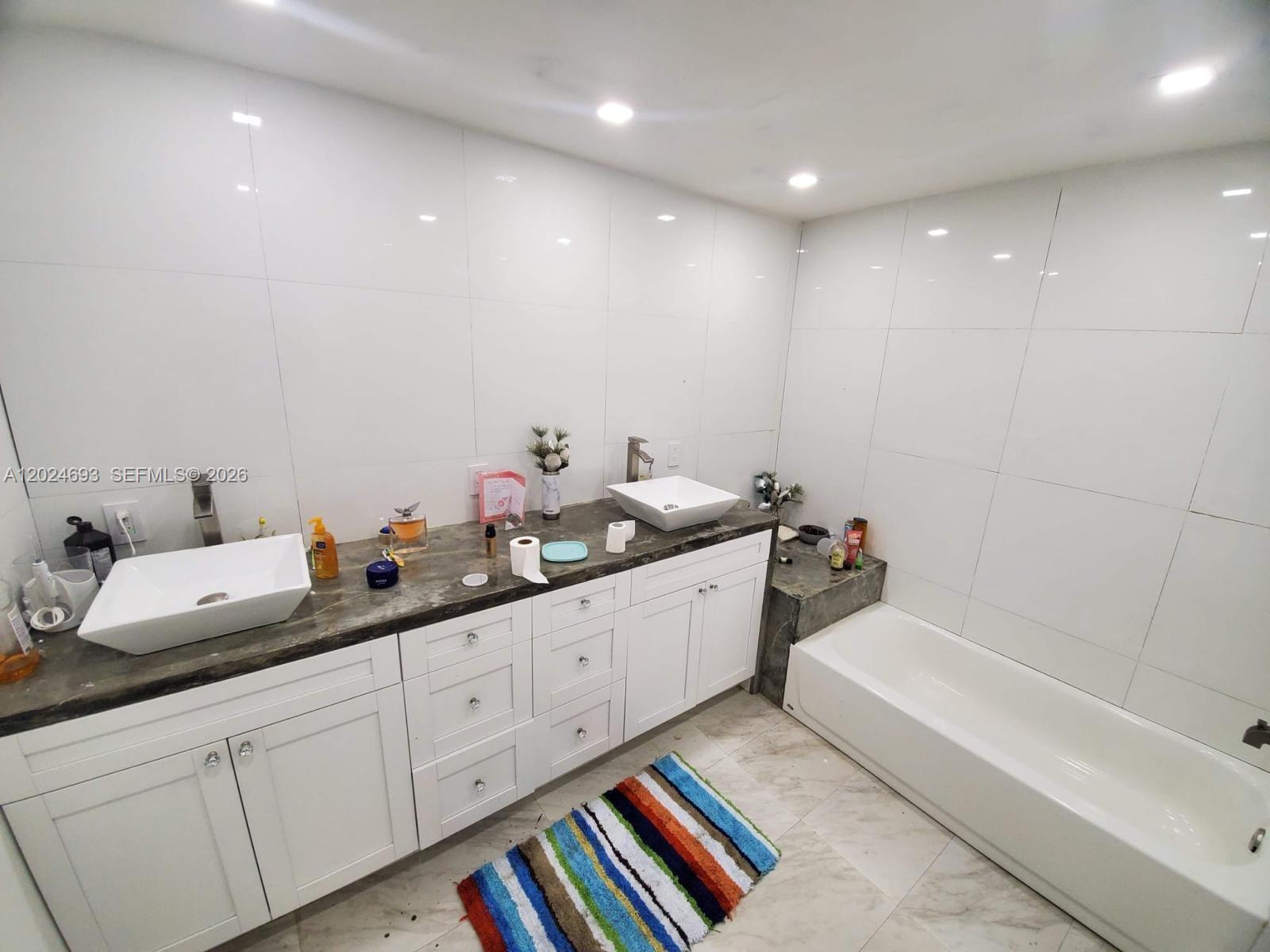 MONTICELLO PARK UNIT 1 - Residential